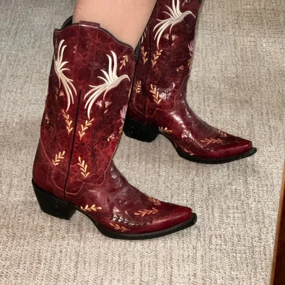 J.B. Dillon Red Heeled Boots with Intricate Embroidery - Picture 1 of 5